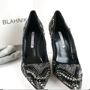 NWT Manolo Blahnik BB Black Satin Swarovski Embellished Crystal Pumps 9.5